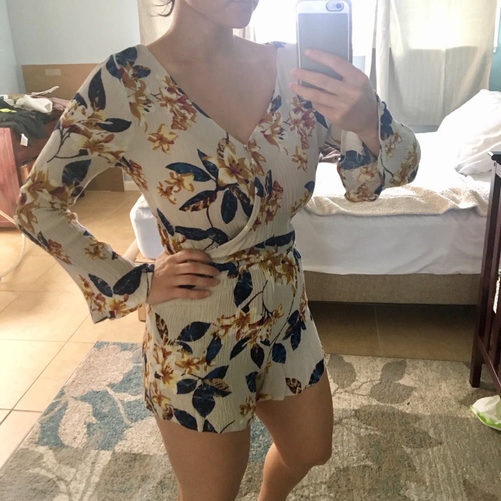Mimi Chica floral romper XS